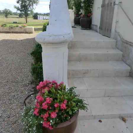Maison Vin D'hus Le Pin (Deux-Sevres)